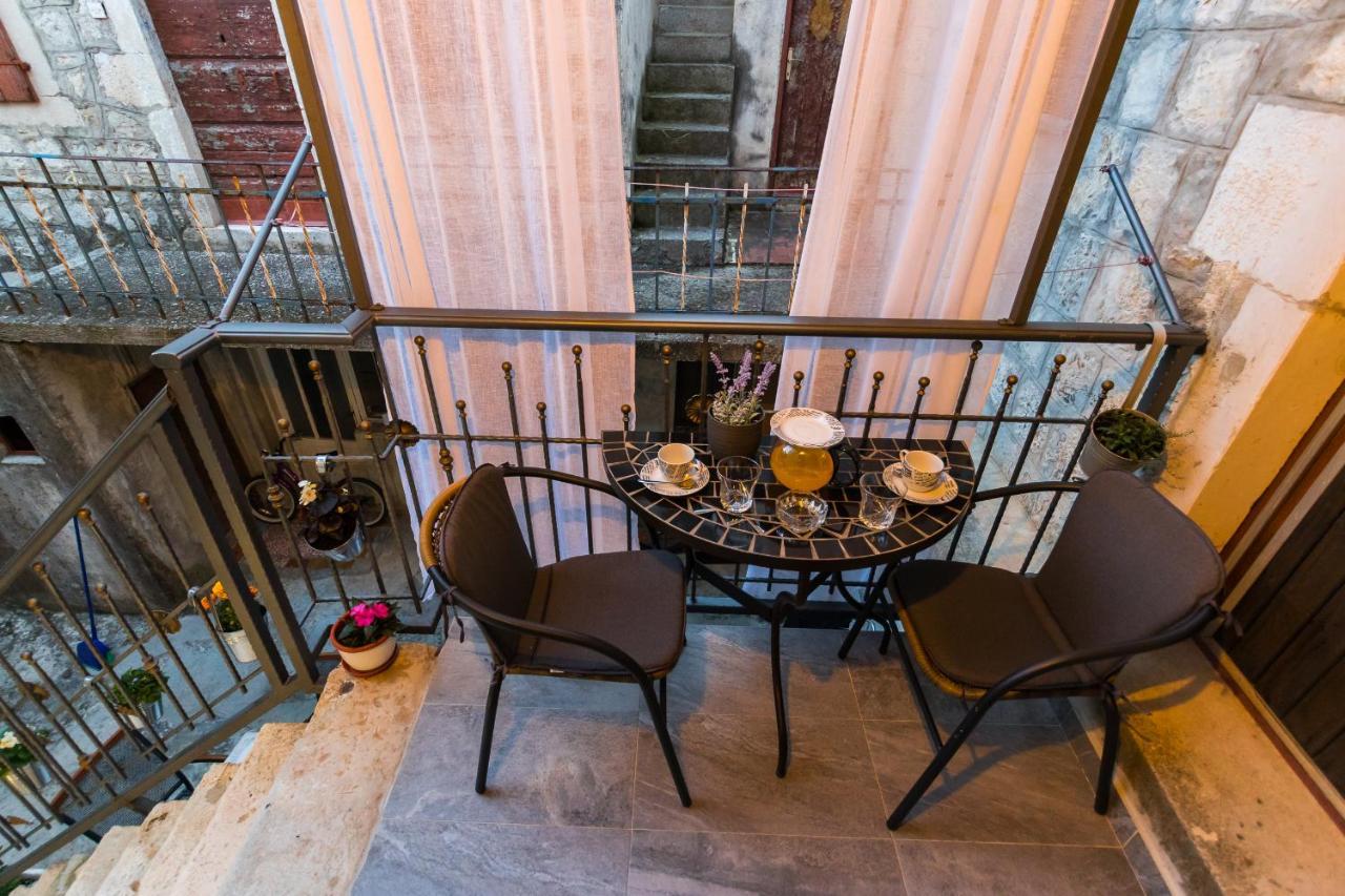 Apartment Vitturina Kastela Ngoại thất bức ảnh